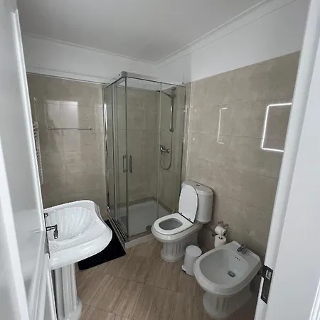 Nyaraló Relaxing 2 Bedroom House 5 Minutes Away From Vilamoura Marina Quarteira