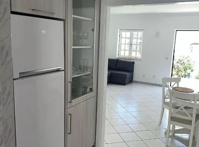 Relaxing 2 Bedroom House 5 Minutes Away From Vilamoura Marina Holiday home *