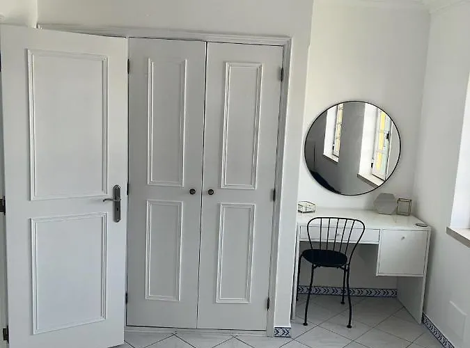 Relaxing 2 Bedroom House 5 Minutes Away From Vilamoura Marina Holiday home