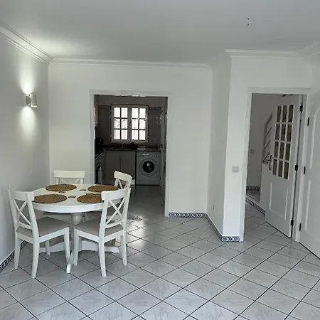 Relaxing 2 Bedroom House 5 Minutes Away From Vilamoura Marina Tatil Evi Quarteira