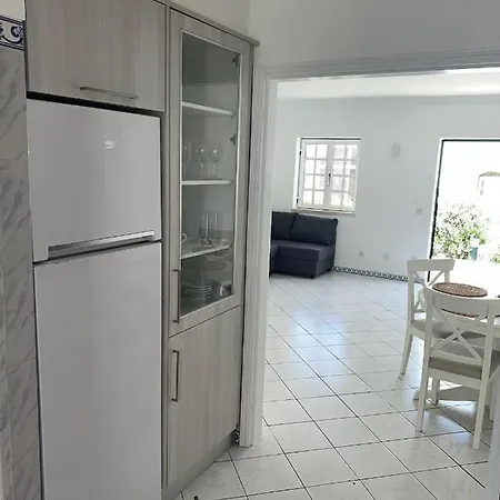 Relaxing 2 Bedroom House 5 Minutes Away From Vilamoura Marina Hébergement de vacances *