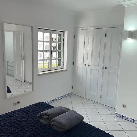 Relaxing 2 Bedroom House 5 Minutes Away From Vilamoura Marina